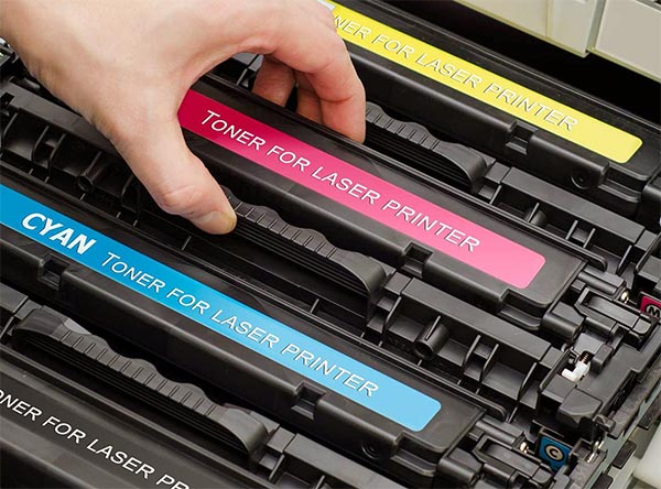 Ati ramas fara toner? Va spunem cum sa alegeti un cartus de toner…