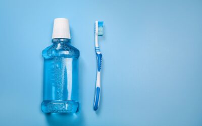 Apa de gura cu clorhexidina – cand trebuie sa o utilizezi si ce efecte are?