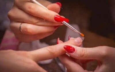 Sfaturi pentru alegerea pensulei de unghii